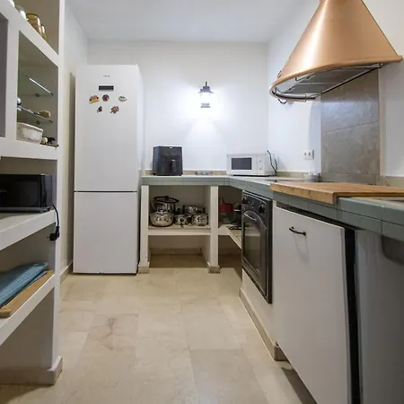 El Paseo De La Alameda De Apartamento