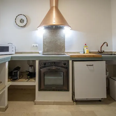 Apartamento El Paseo De La Alameda De