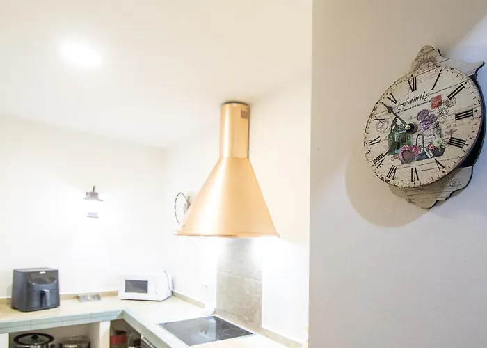 Apartment El Paseo De La Alameda De