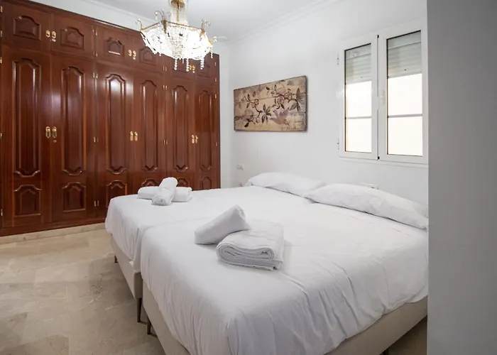 Apartment El Paseo De La Alameda De