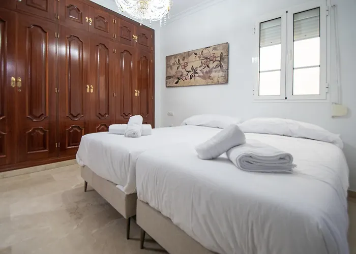 Apartment El Paseo De La Alameda De