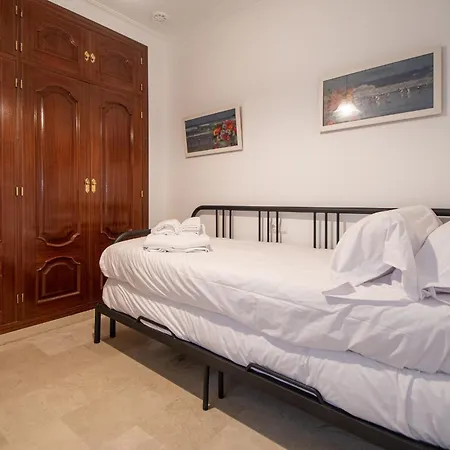 El Paseo De La Alameda De شقة كاديز